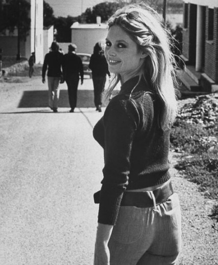 Brigitte Bardot Starrt in die Kamera